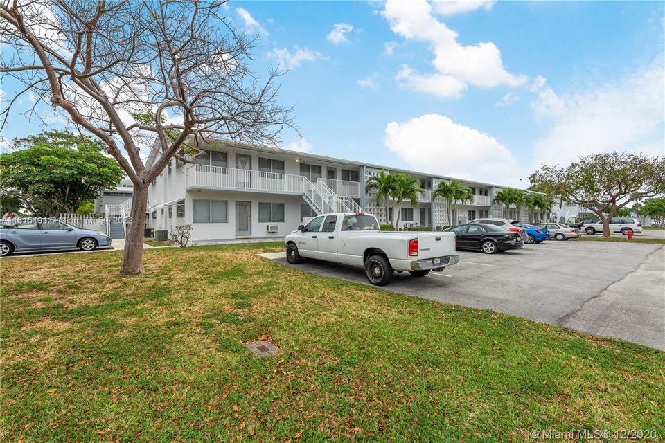  2020 NE 51st Ct #208, Fort Lauderdale, FL 33308 photo 18