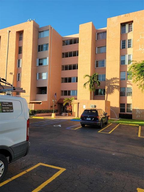 750 NW 43rd Ave #605, Miami, FL 33126
