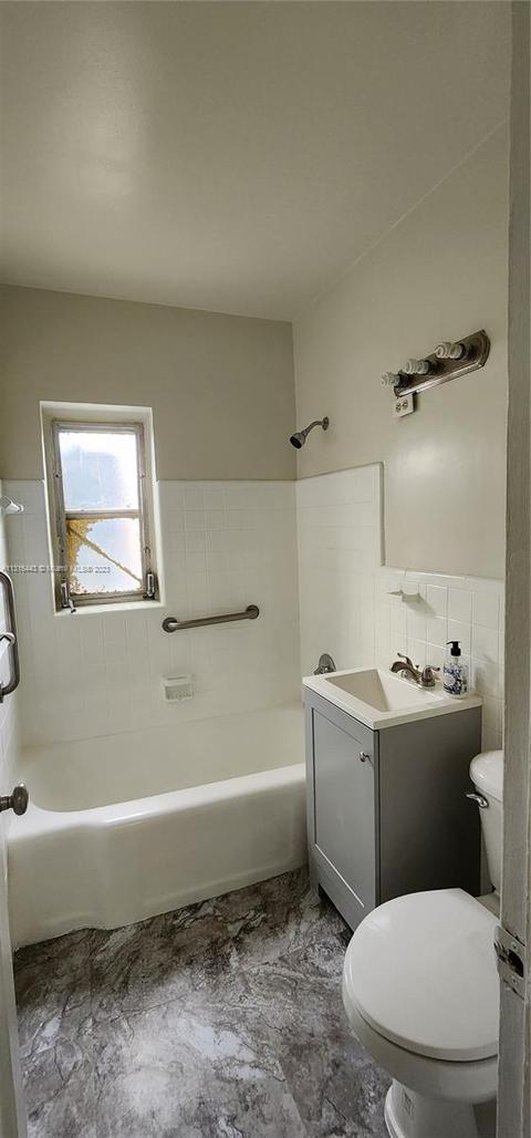534 E 20th, Hialeah, FL 33013 photo 12