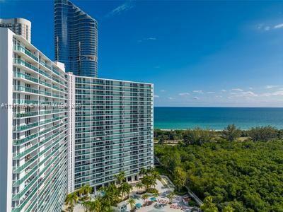 100 Bayview Dr #715, Sunny Isles Beach, FL 33160