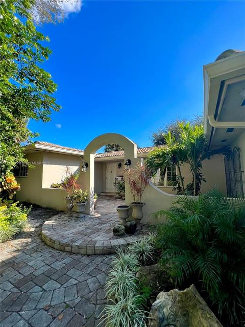 6330 Lake Champlain Ter, Miami Lakes, FL 33014 photo 1