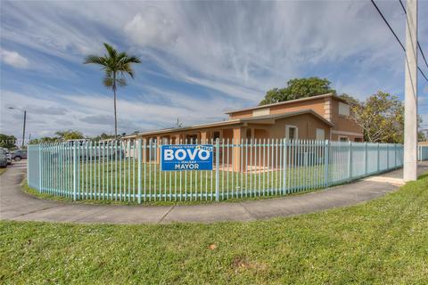1005 W 33rd Pl, Hialeah, FL 33012 photo 1