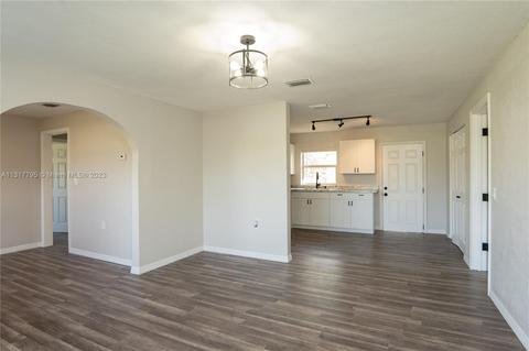 402 NE 16th Ave, Okeechobee, FL 34972 photo 8