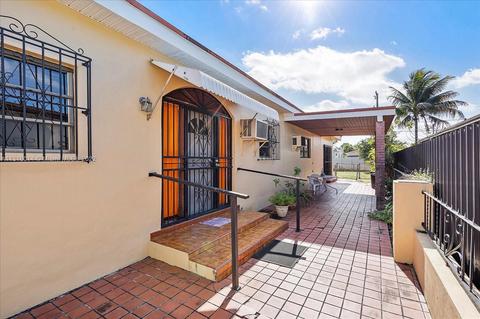 534 E 30th St, Hialeah, FL 33013 photo 10
