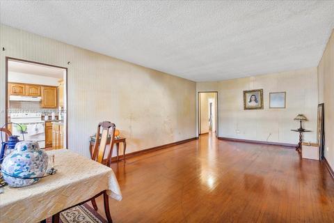 534 E 30th St, Hialeah, FL 33013 photo 5