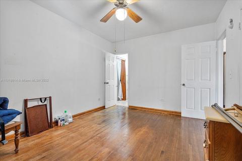534 E 30th St, Hialeah, FL 33013 photo 8