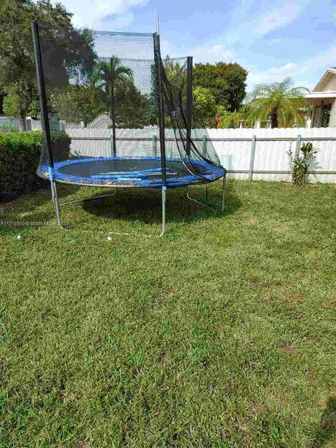 3667 E 2nd Ave, Hialeah, FL 33013 photo 2