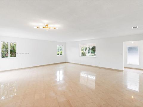 2731 Red Rd, Miami, FL 33155 photo 14