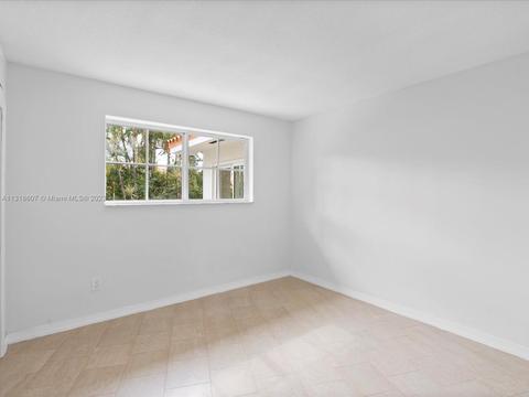 2731 Red Rd, Miami, FL 33155 photo 10