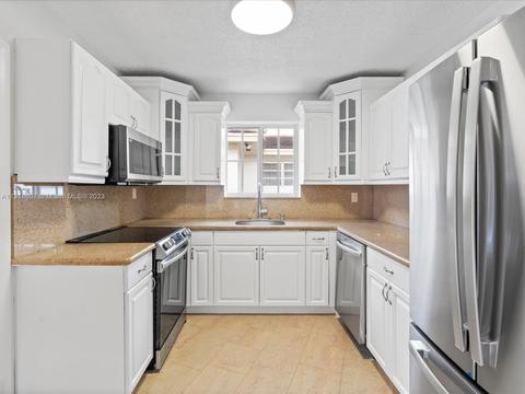 2731 Red Rd, Miami, FL 33155 photo 7