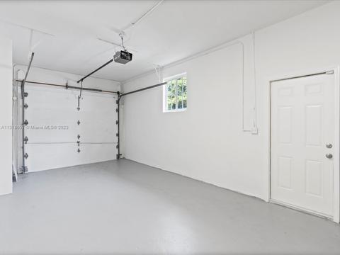 2731 Red Rd, Miami, FL 33155 photo 25