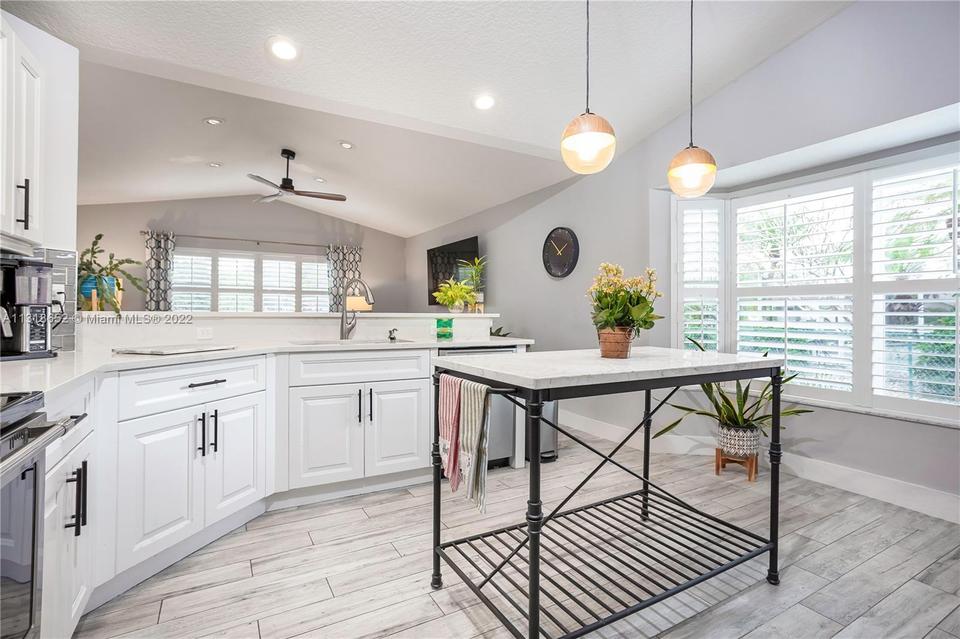  8930 NW 45th Ct, Coral Springs, FL 33065 photo 15