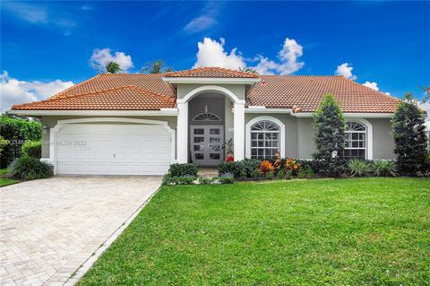 8930 NW 45th Ct, Coral Springs, FL 33065