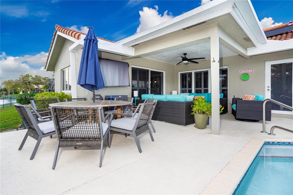  8930 NW 45th Ct, Coral Springs, FL 33065 photo 5