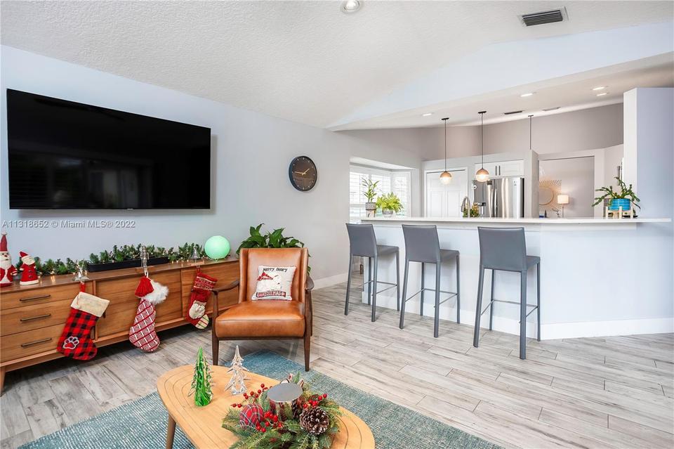  8930 NW 45th Ct, Coral Springs, FL 33065 photo 16