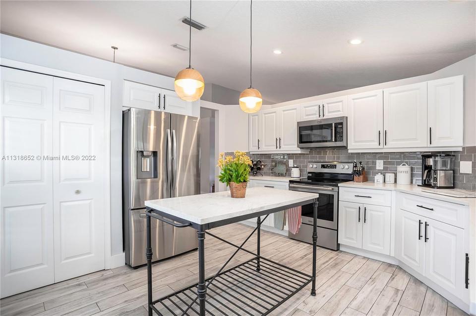  8930 NW 45th Ct, Coral Springs, FL 33065 photo 13