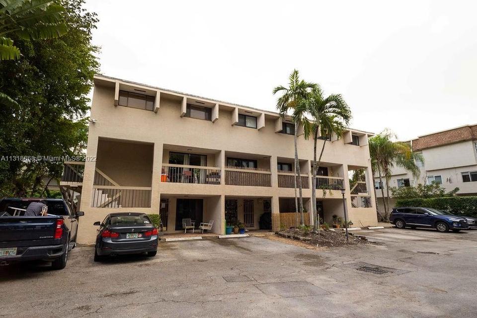  3001 SW 1st Ave #205, Miami, FL 33129 photo 3