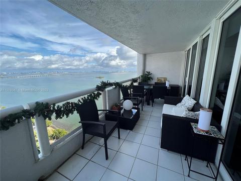 1717 N Bayshore Dr #A-3037, Miami, FL 33132