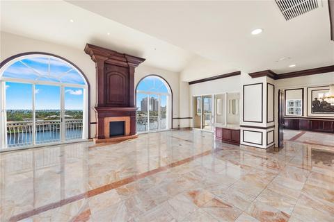 19925 NE 39th Pl #PH-02, Aventura, FL 33180