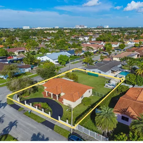 9985 SW 30th St, Miami, FL 33165