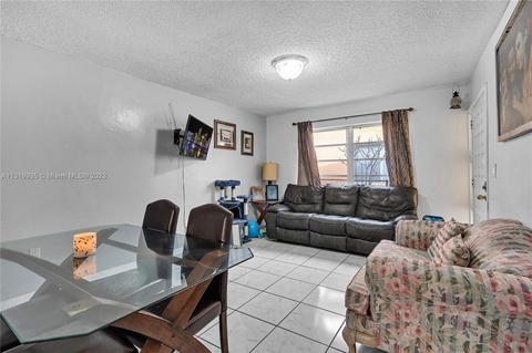 426 E 41st St, Hialeah, FL 33013 photo 22