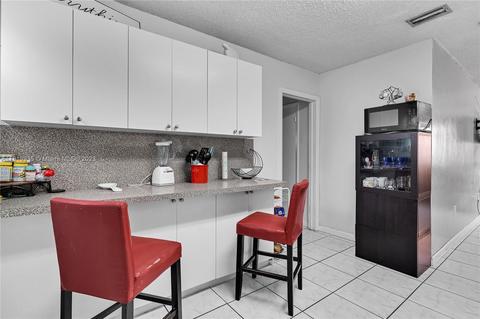 426 E 41st St, Hialeah, FL 33013 photo 24