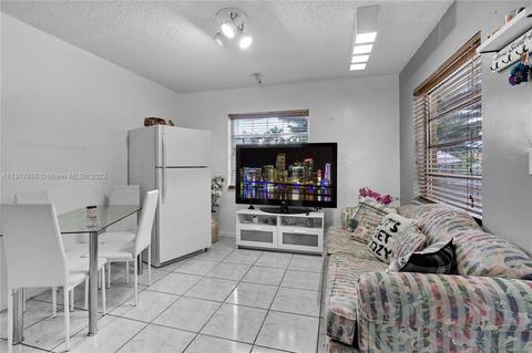 426 E 41st St, Hialeah, FL 33013 photo 29