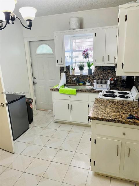 890 E 10th Ave, Hialeah, FL 33010 photo 13