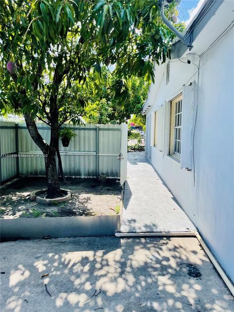 890 E 10th Ave, Hialeah, FL 33010 photo 24