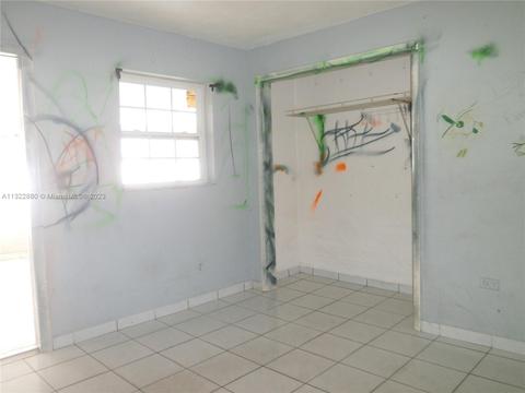 4747 E 9th Ct, Hialeah, FL 33013 photo 15