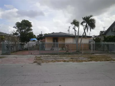 4747 E 9th Ct, Hialeah, FL 33013 photo 1