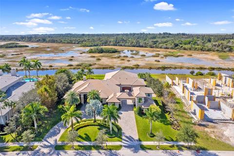 2863 Lake Ridge Ln, Weston, FL 33332