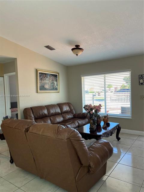 7200 W 29th Ave, Hialeah, FL 33018 photo 5