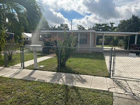 434 E 63rd St, Hialeah, FL 33013 photo 2