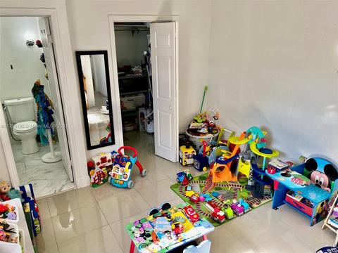 164 E 58th St, Hialeah, FL 33013 photo 14
