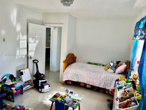 164 E 58th St, Hialeah, FL 33013 photo 13