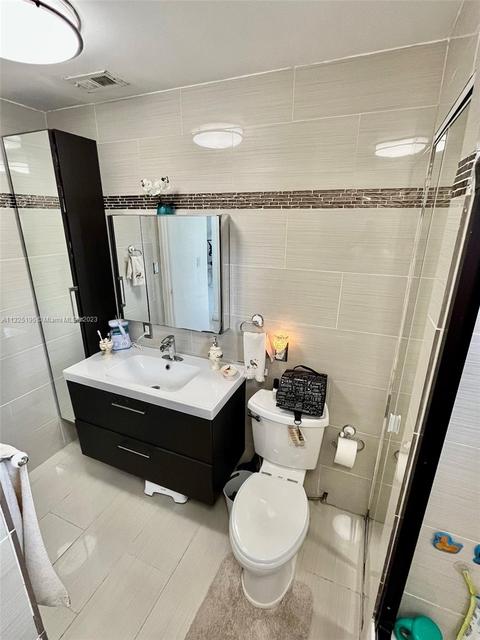 164 E 58th St, Hialeah, FL 33013 photo 24