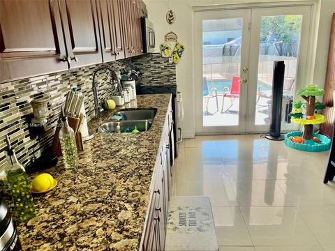 164 E 58th St, Hialeah, FL 33013 photo 37