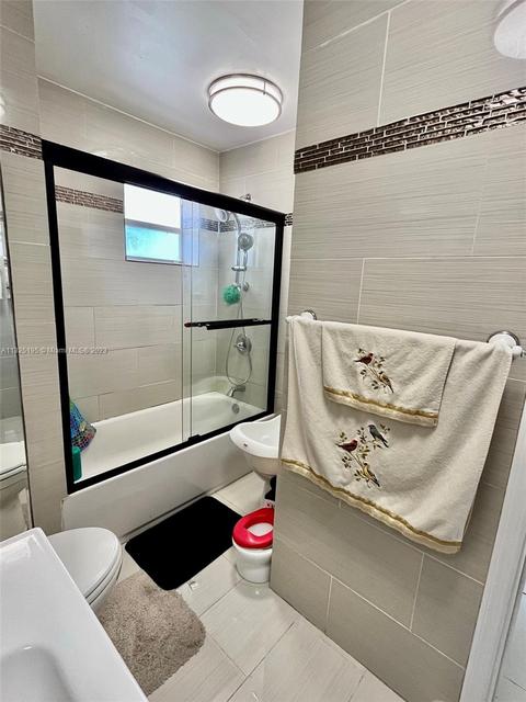 164 E 58th St, Hialeah, FL 33013 photo 22