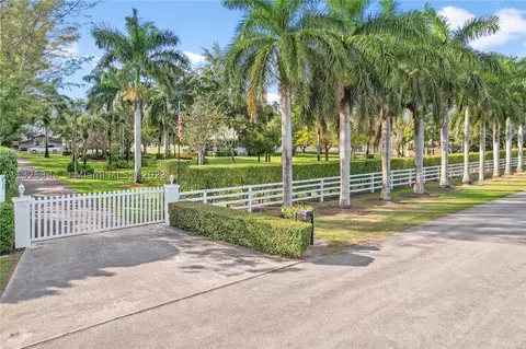28320 SW 207th Ave, Homestead, FL 33030