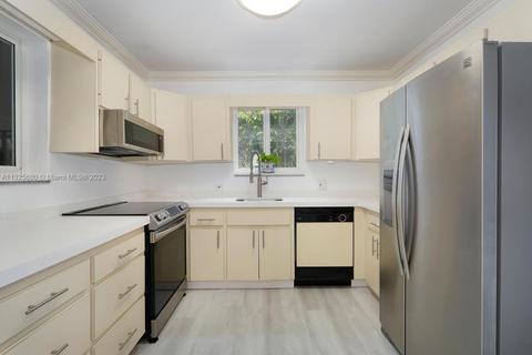 415 Giralda Ave, Coral Gables, FL 33134 photo 13