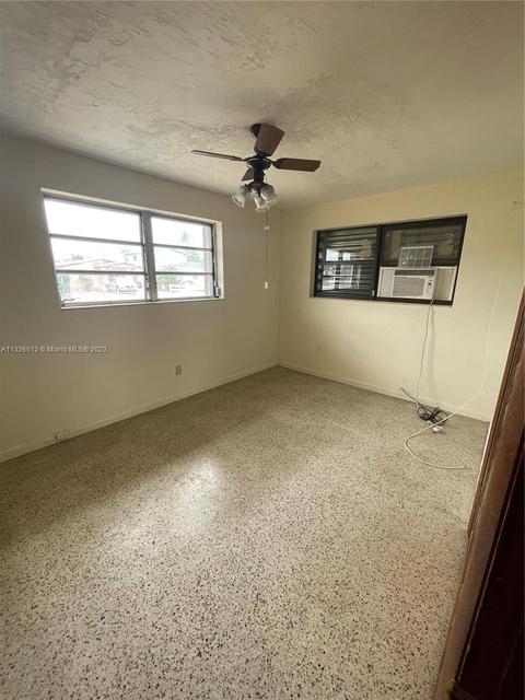 4448 E 8th Ct, Hialeah, FL 33013 photo 25
