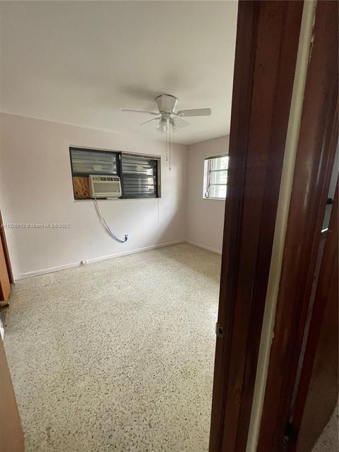 4448 E 8th Ct, Hialeah, FL 33013 photo 28