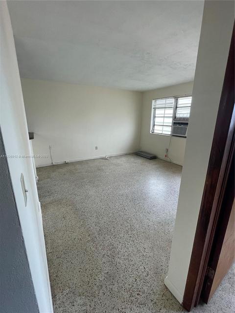 4448 E 8th Ct, Hialeah, FL 33013 photo 31