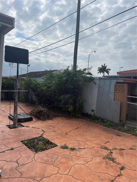 4448 E 8th Ct, Hialeah, FL 33013 photo 21