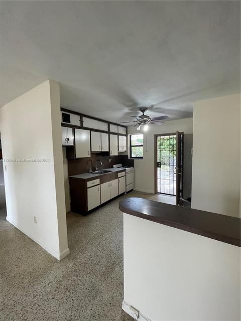 4448 E 8th Ct, Hialeah, FL 33013 photo 23