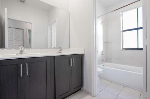 3473 W 109th Pl, Hialeah, FL 33018 photo 13
