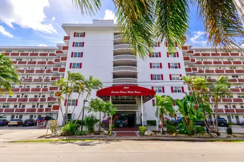 3660 NE 166th St #402, North Miami Beach, FL 33160