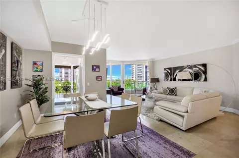 21055 Yacht Club Dr #706, Aventura, FL 33180