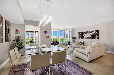 21055 Yacht Club Dr #706, Aventura, FL 33180
